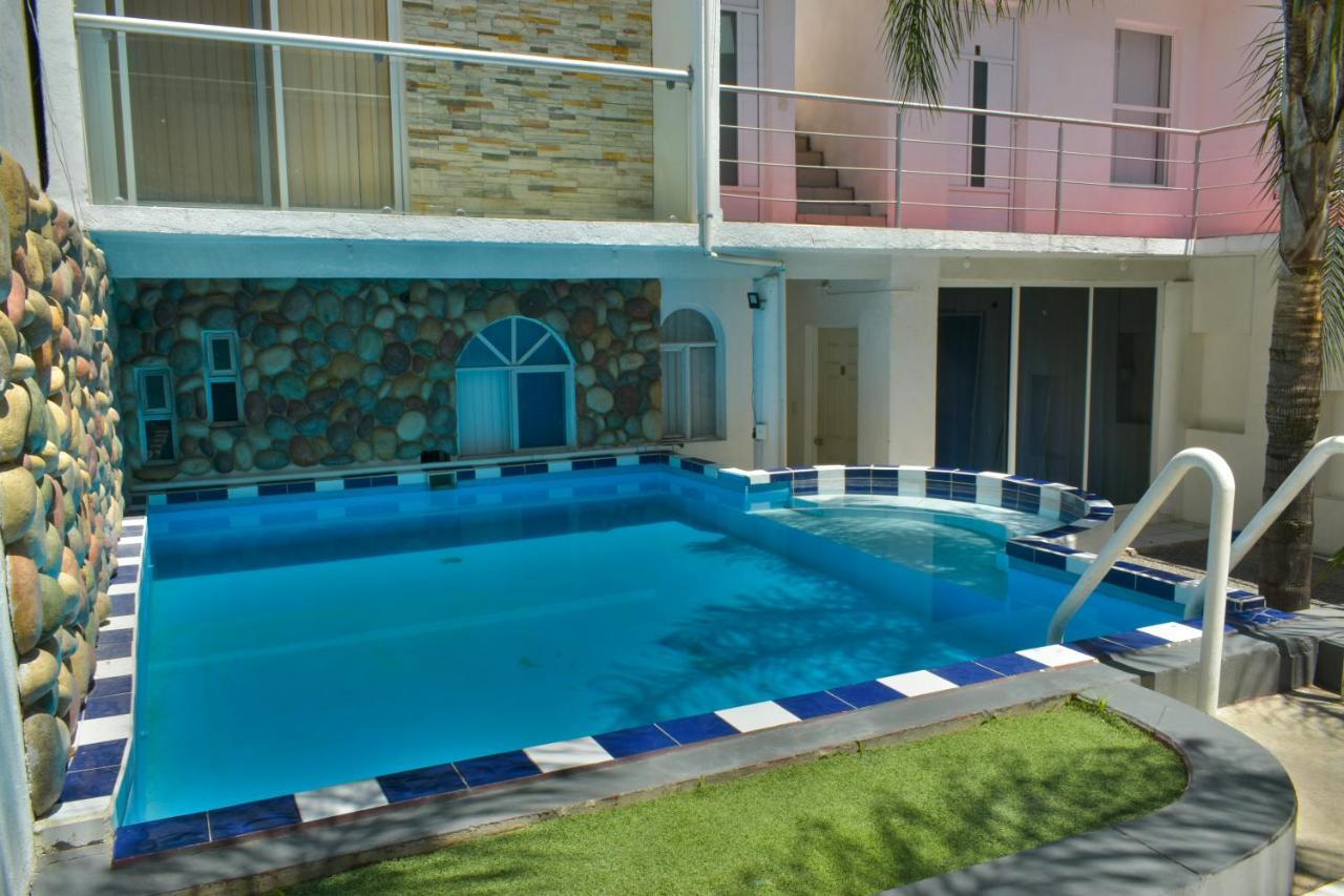6 Venator House Boutique Aparthotel เลออน ภายนอก รูปภาพ